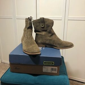 G. H. Bass Cynthia Low Boot (Olive)